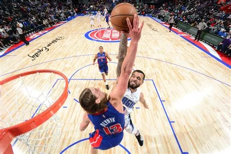 pistons-vs-magic-Detroit-Pistons