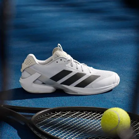sepatu-tenis-adidas-modern-style-Evolusi-Sepatu
