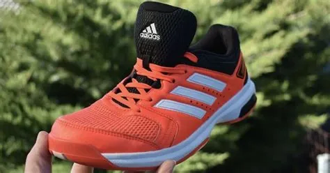 sepatu-tenis-adidas-ukuran-lengkap-Panduan-Lengkap